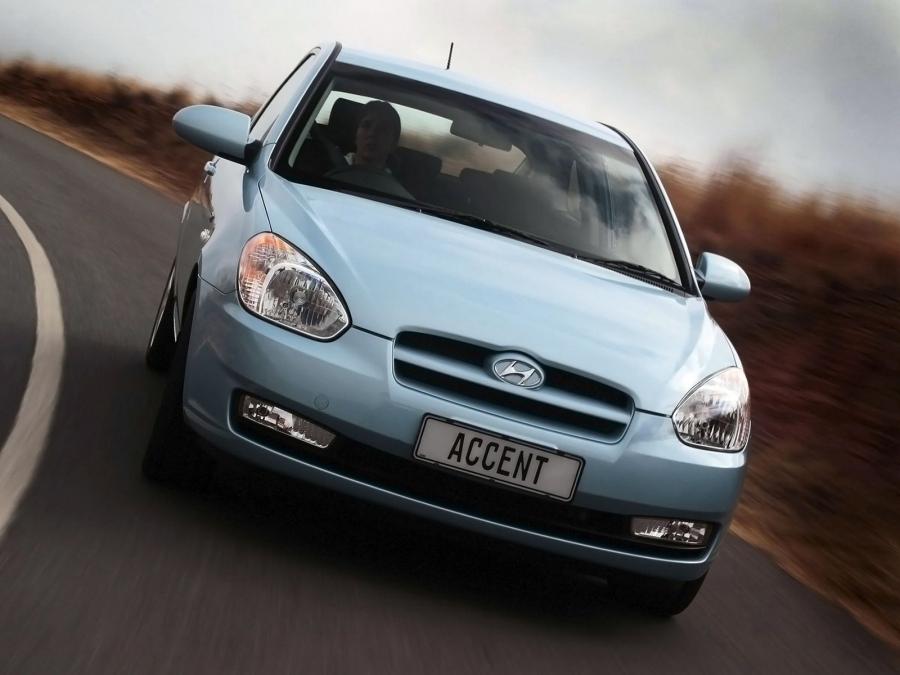  Hyundai Accent 3-Door 2007 года  (ZA) (фото 19 из 20)